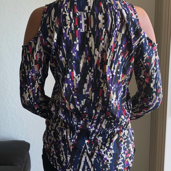 Like new cold shoulder blouse! - Picture 2 of 3